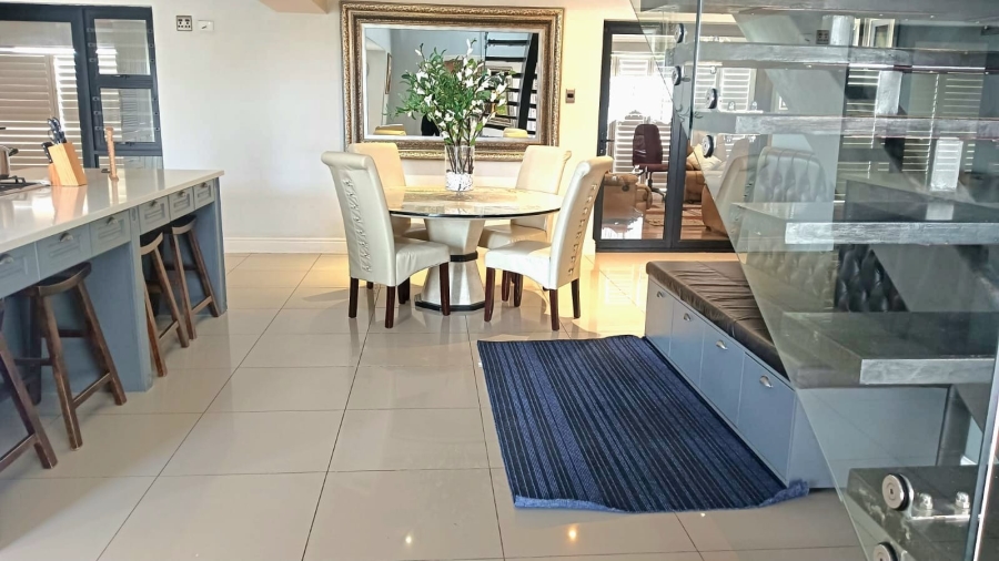 6 Bedroom Property for Sale in Gonubie Eastern Cape